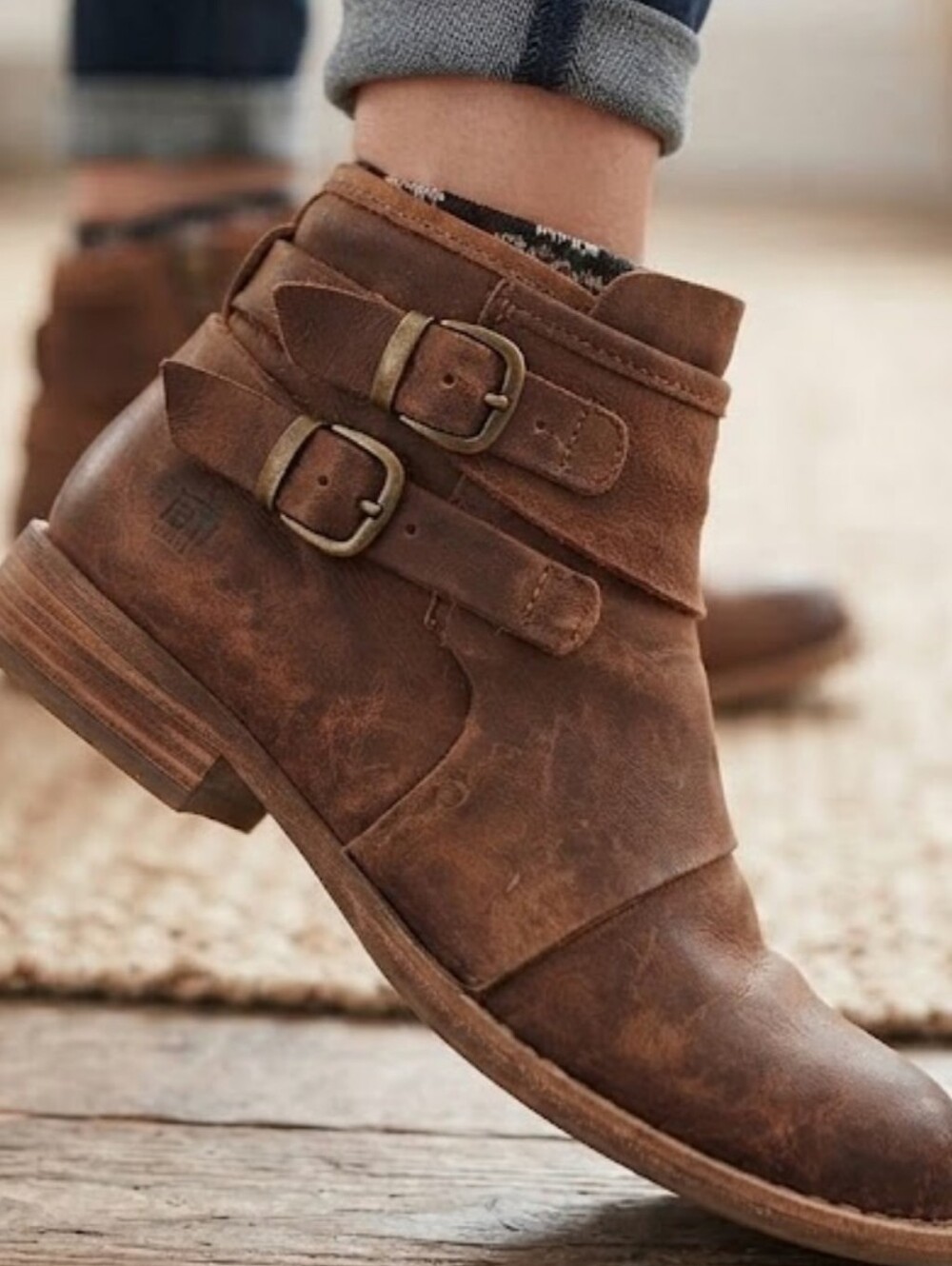 Born Women Ankle Leather Moto Buckle Boots Shoes Sz 8.5